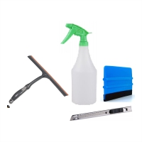 Pribor za nanos folij na steklo.